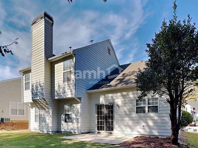 Building Photo - 1821 Chardin Way