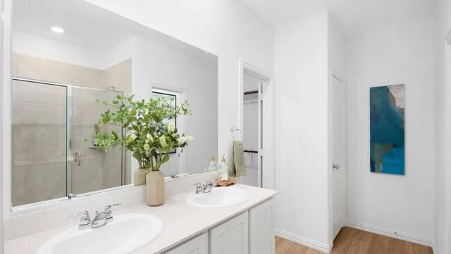 Building Photo - This beautiful 4-bedroom, 2-bathroom new c...