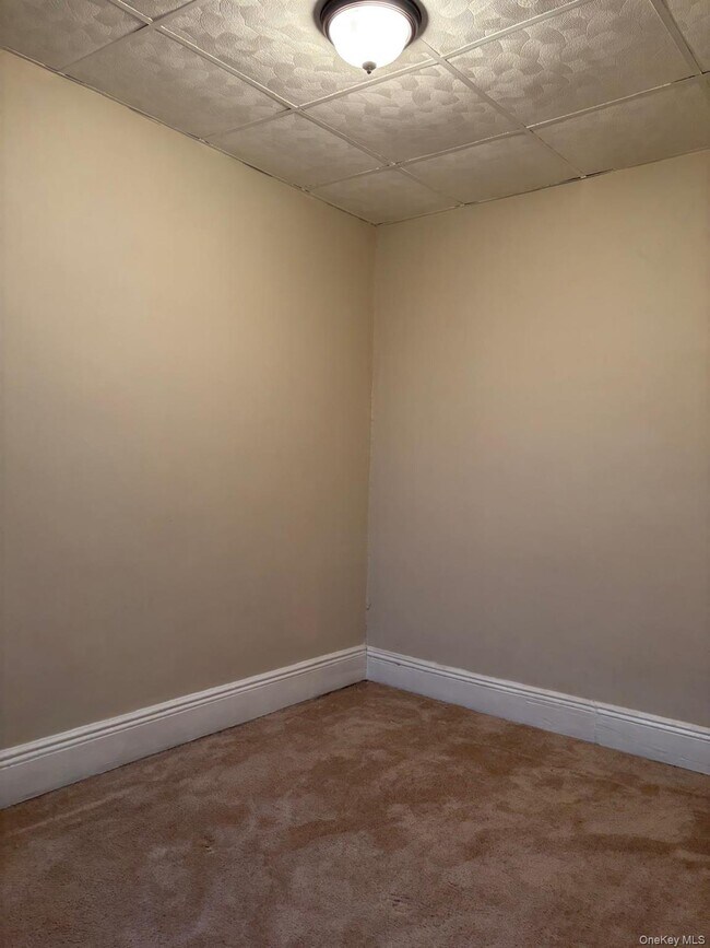 Building Photo - 71-29 Myrtle Ave