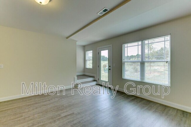 Building Photo - 22 River Stancil Dr