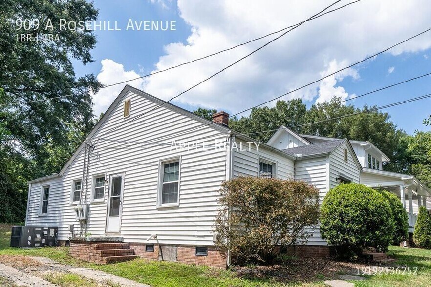 Building Photo - 909 Rosehill Ave