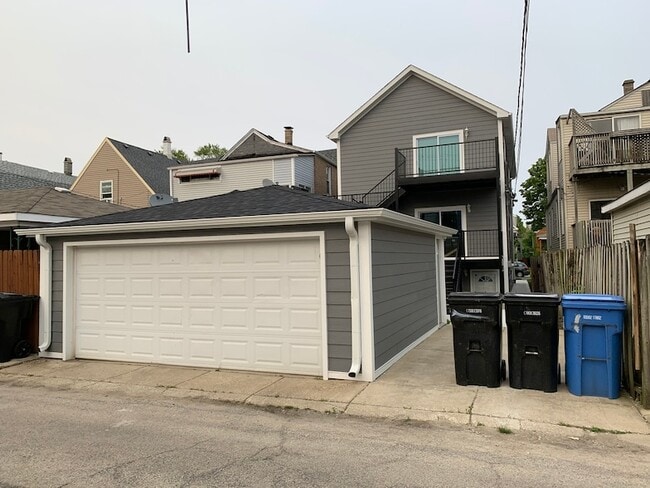 Building Photo - 3706 N Drake Ave