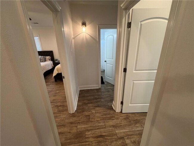 Building Photo - 2708 Volpe Dr