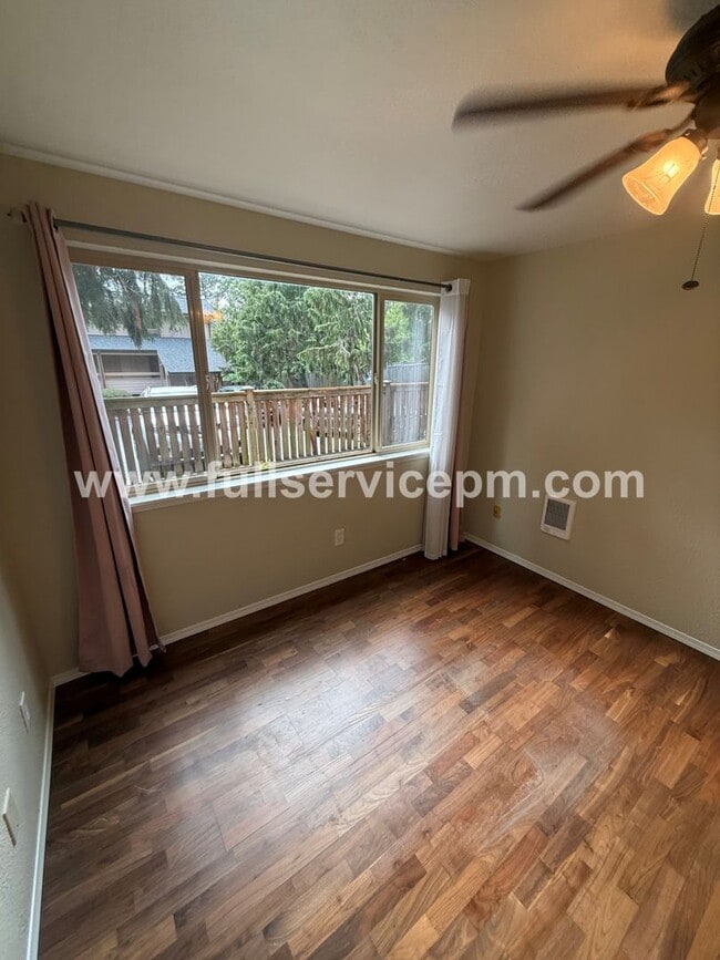 Building Photo - Seattle's Best Kept Secret
