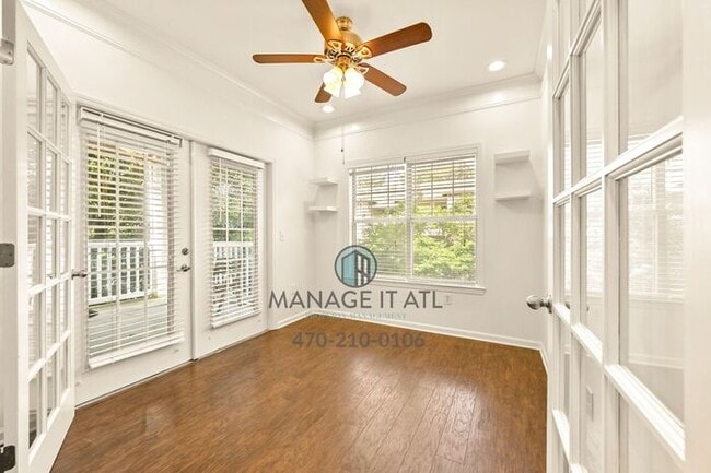 Building Photo - Elegant 2 Bedroom Condo in Buckhead. Gated...