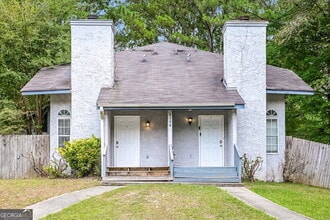 Building Photo - 8536 Pineland Dr