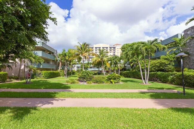 Building Photo - 8305 SW 72nd Ave