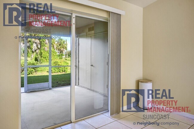 Building Photo - 230 Rotonda Blvd W