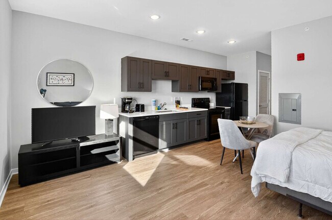 Building Photo - 229 S Grant St