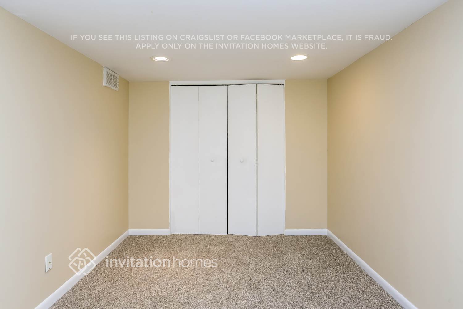 Building Photo - 6209 N Maplewood Ave