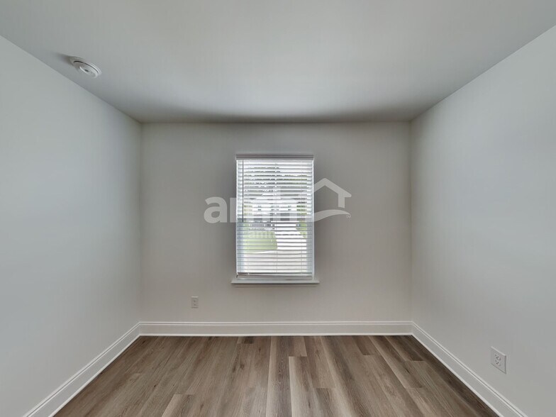 Building Photo - 205 Gershon Wy