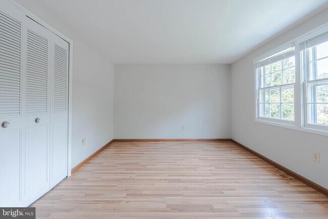 Building Photo - 13145 Madonna Ln