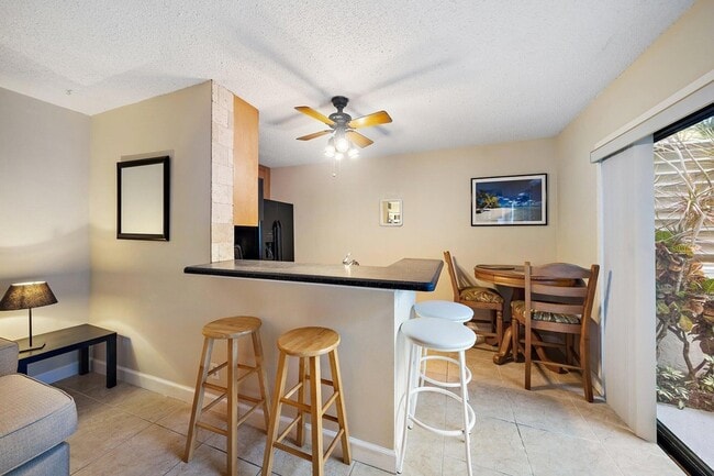 Building Photo - 1605 S US Hwy 1