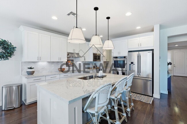 Building Photo - 5102 S Tatum Ln