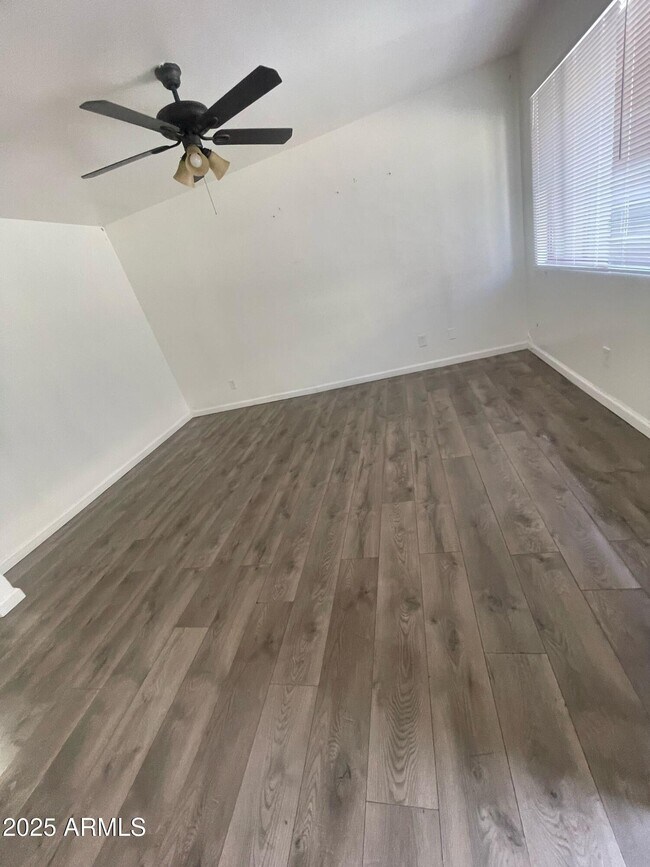 Building Photo - 2698 N 43rd Ave