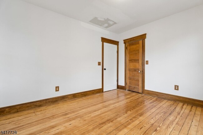 Building Photo - 439 St Marks Ave