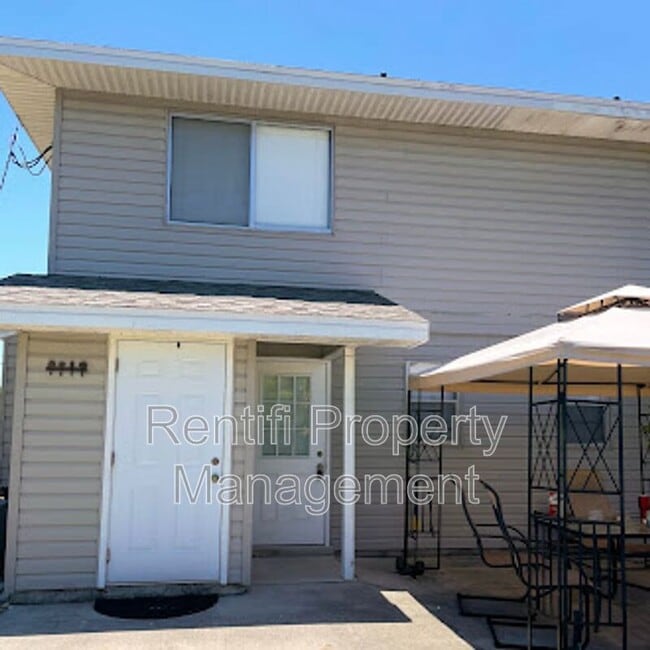 Building Photo - 17325 Whitewater Ct