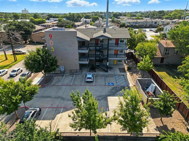 Building Photo - 903 Fannin St