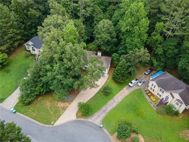 Building Photo - 504 Matthew Dr