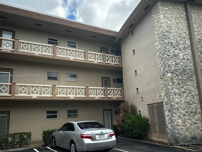 Building Photo - 5003 NW 35th St