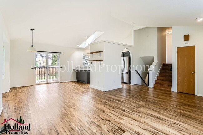 Building Photo - Wonderful 3 Bedroom Hillsboro Home!