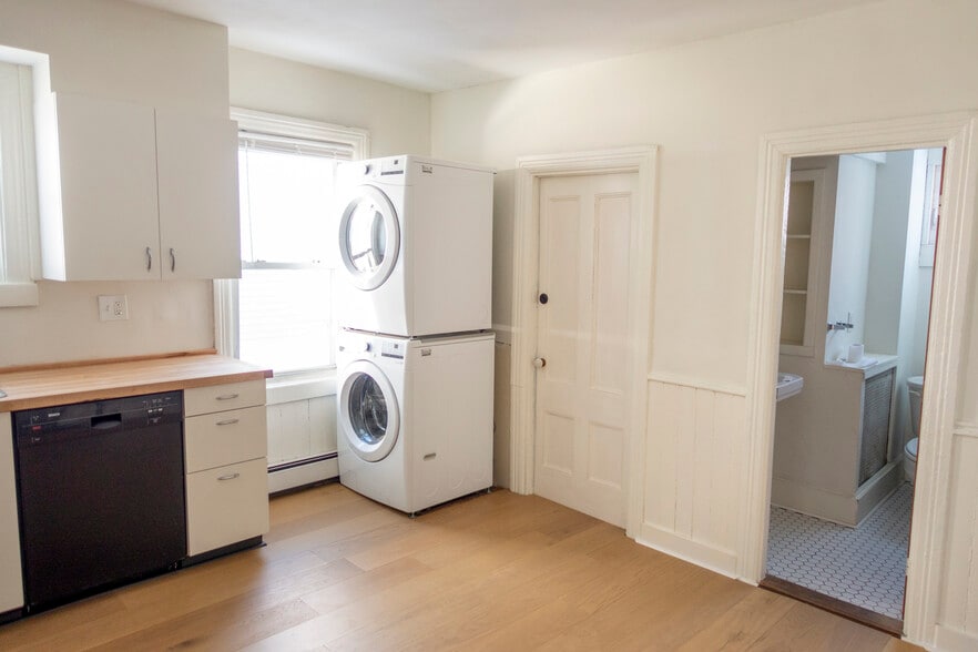 Kitchen from another angle, and newly tiled bathroom. - 30 Royal St