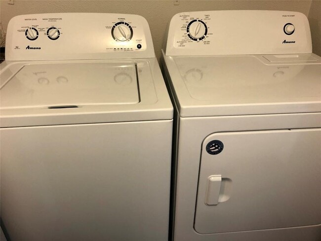 Building Photo - 11450 Audelia Rd