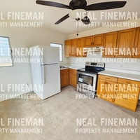 Building Photo - 1 Bed 1 Bath, No parking. Tenant pay all U...