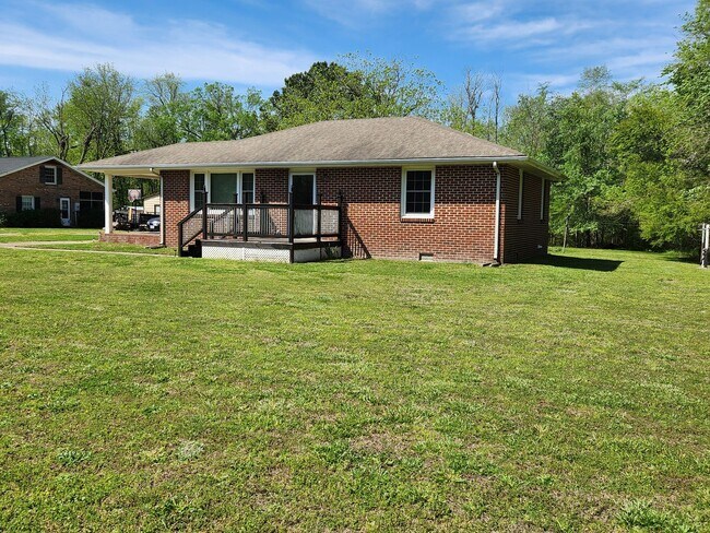 Building Photo - S BATTLEFIELD BLVD FOR RENT!!