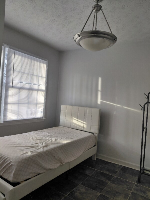 Building Photo - 975 Daisy Ct NW