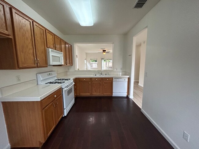 Building Photo - 2541 Carnival Dr