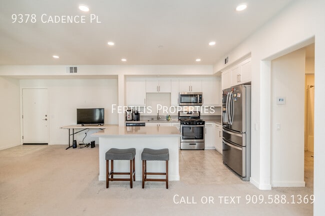 Building Photo - 9378 Cadence Pl