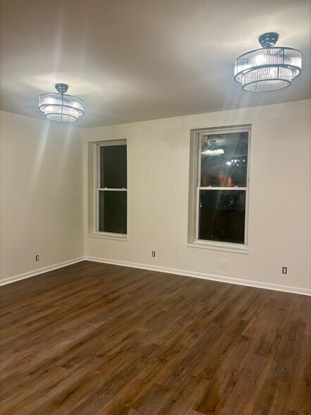 Building Photo - 149 Jay St