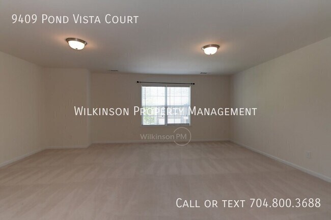 Building Photo - 9409 Pond Vista Court