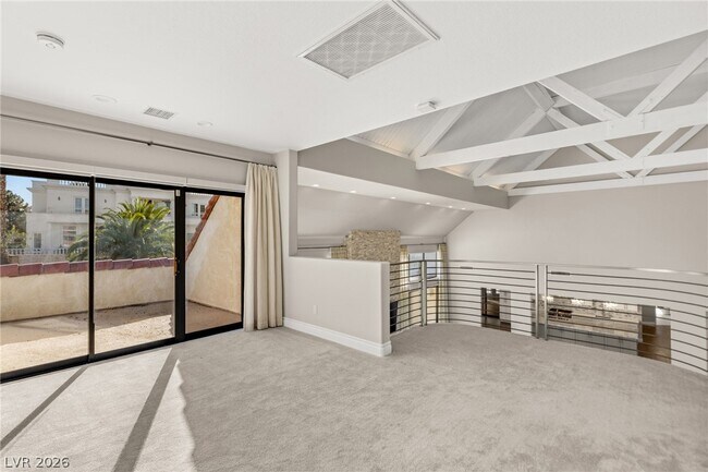 Building Photo - 13 Dovetail Cir