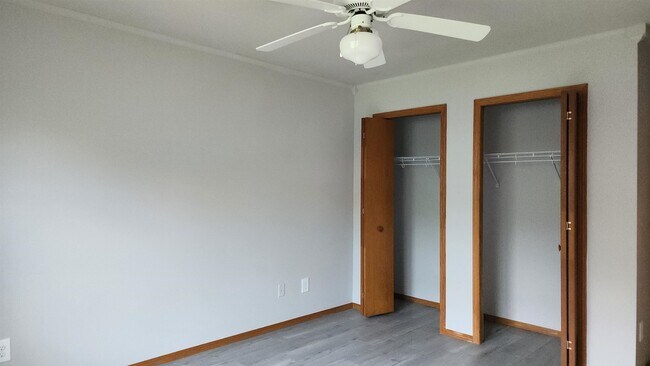 Building Photo - 5153 Oak Valley Dr