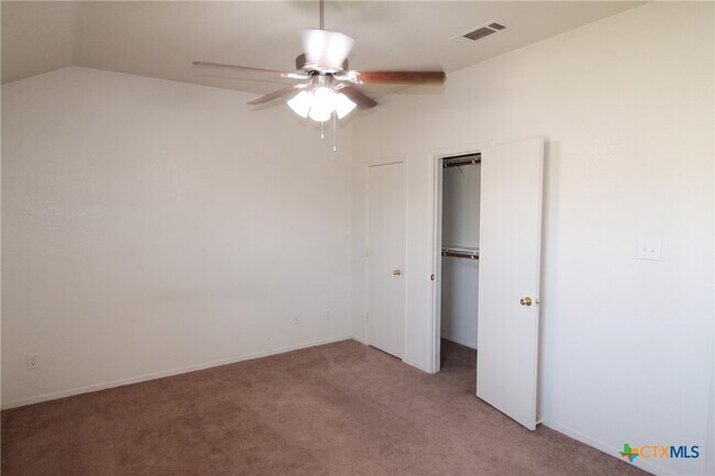 Building Photo - 2915 Sunflower Trail