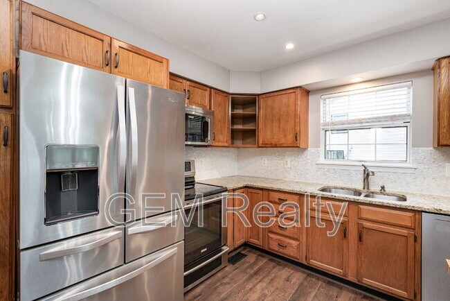 Building Photo - 11609 Silverleaf Ln
