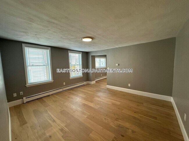Building Photo - 43-43A Cottage St