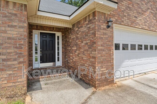 Building Photo - 633 Ventana Dr