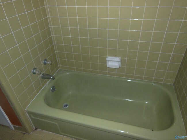 Building Photo - 1725 Millican Pl NW