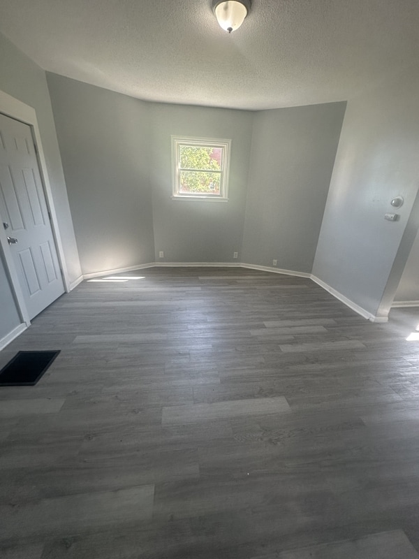 Building Photo - 2056 W 95th St