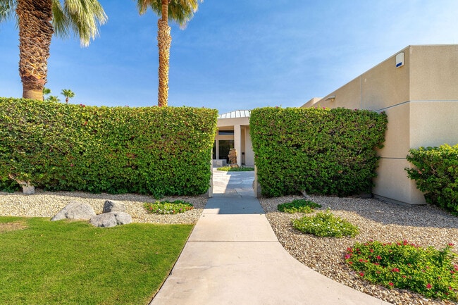 Building Photo - 16 Judd Terrace