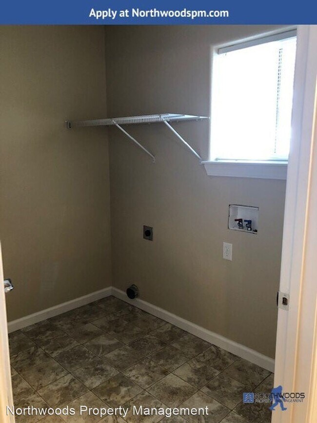 Building Photo - 2 br, 2 bath House - 330 Cheney Loop