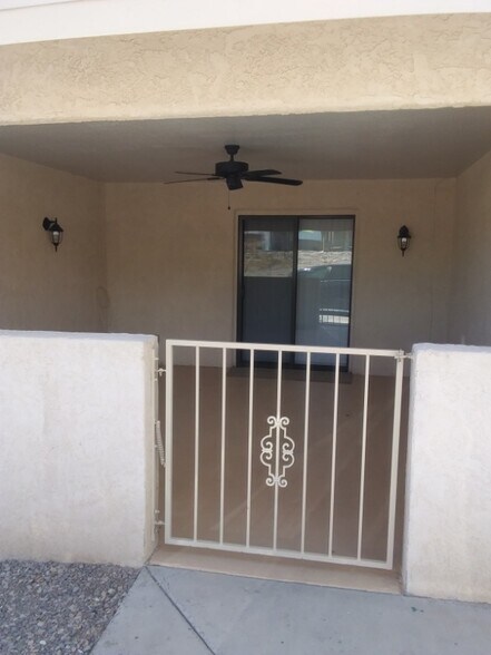Building Photo - 2931 Sombrero Dr