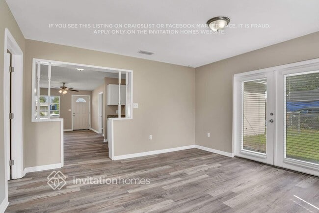 Building Photo - 2623 N Beaumont Ave