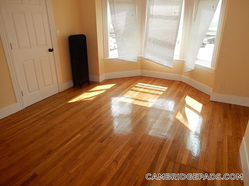 Building Photo - 5-7 Blake St.