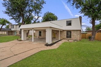 Building Photo - 1304 Fairbanks Dr
