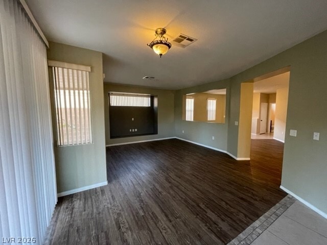 Building Photo - 207 Rusty Plank Ave