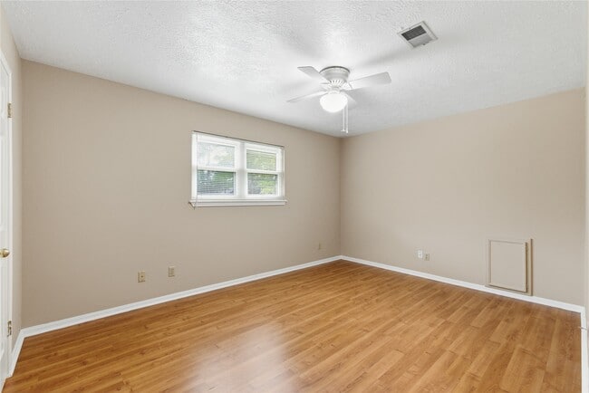 Building Photo - 12635 Ivyforest Dr